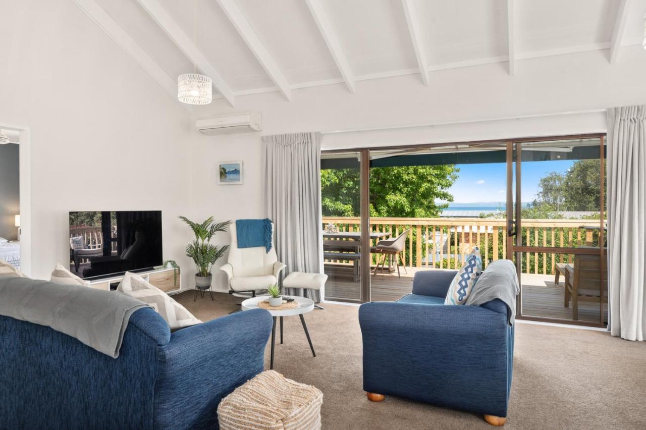 Waitahanui Lake House - Lake Taupo Holiday Home Dış mekan fotoğraf