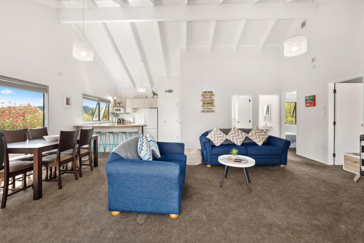 Waitahanui Lake House - Lake Taupo Holiday Home Dış mekan fotoğraf