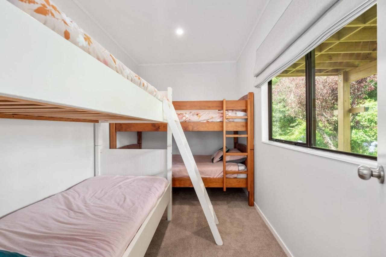 Waitahanui Lake House - Lake Taupo Holiday Home Dış mekan fotoğraf